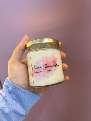 100% Soywax - Floral Lavendar Scented Candle